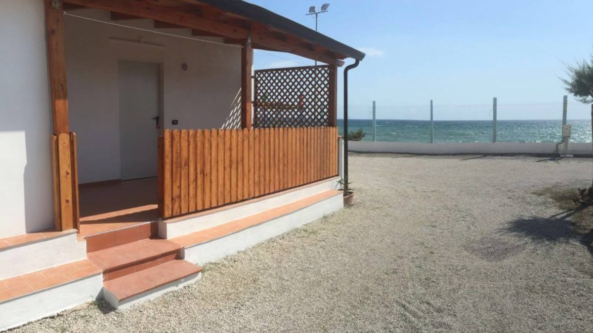 Magazzeno RV Rental | Camping B&B Lido di Salerno