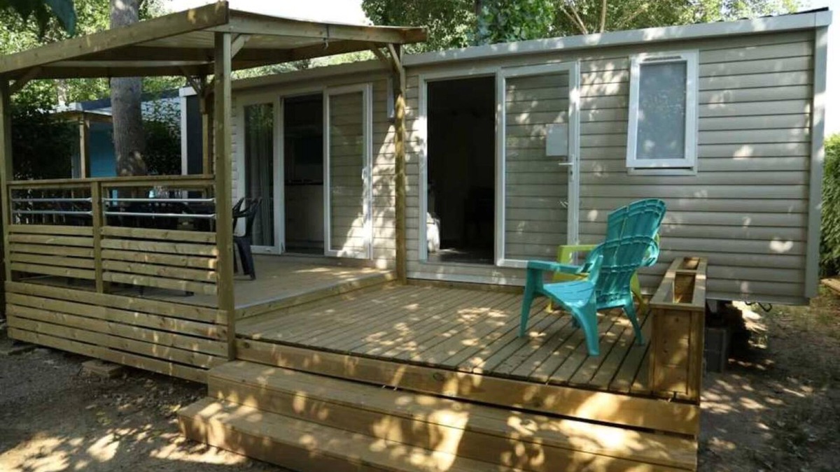 Villeneuve-les-Beziers House | Camping 4 étoiles - Piscine - ccaffbi