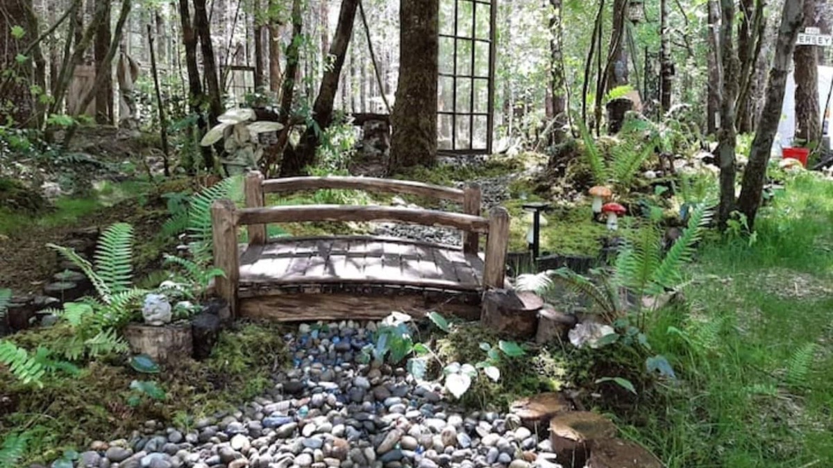 Belfair RV Rental | Camping in the Shire at Elfendahl Forest.