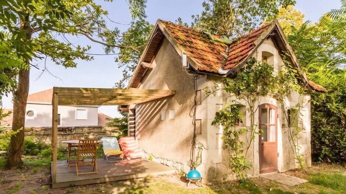 Ingrandes House | Camping Le Petit Trianon **** - Stone cottage 2 rooms 2 people