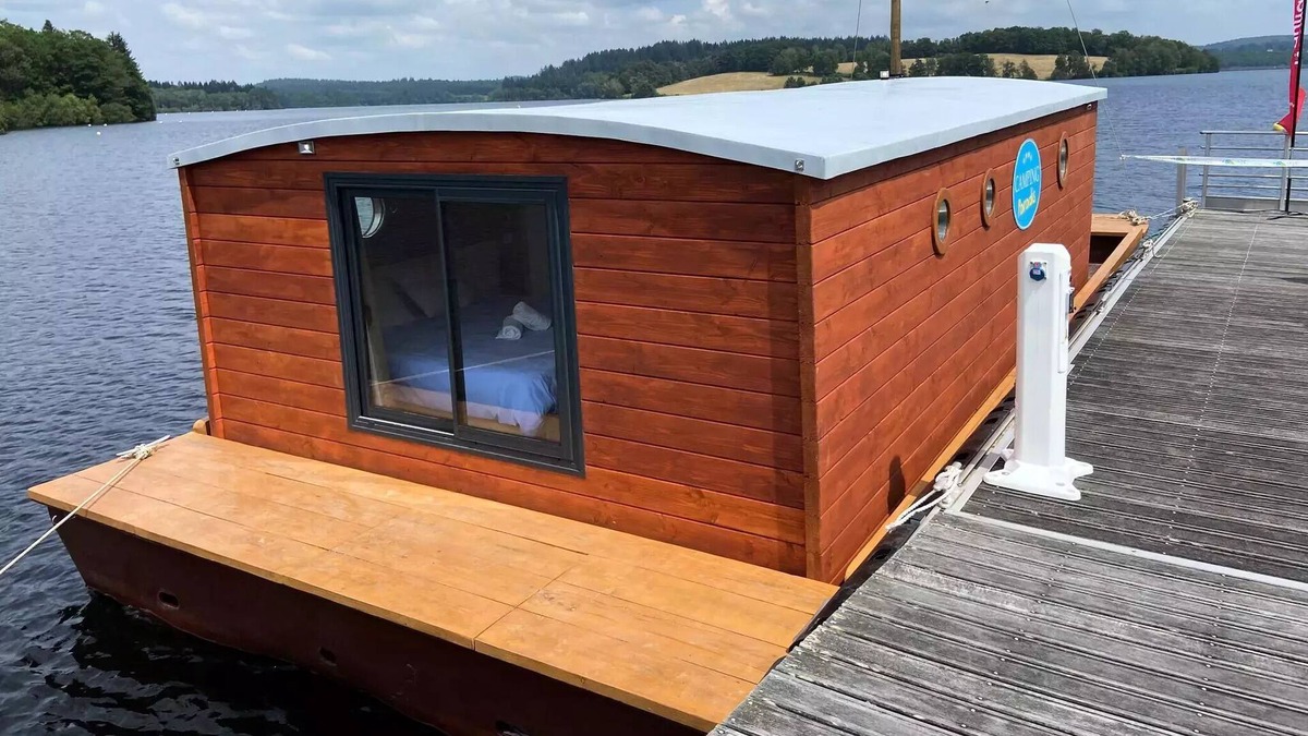 Auphelle House | Camping Paradis les 2 Îles - Lodge Boat 3 rooms 4 people
