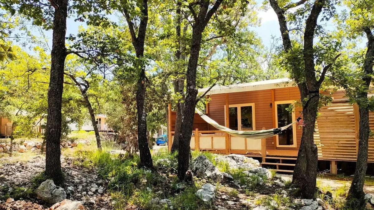 Bauduen House | Camping Tikayan Rives du Lac de Sainte Croix* - Mobile home Arizona with Jacuzzi 4 rooms 6 people Air-conditioned