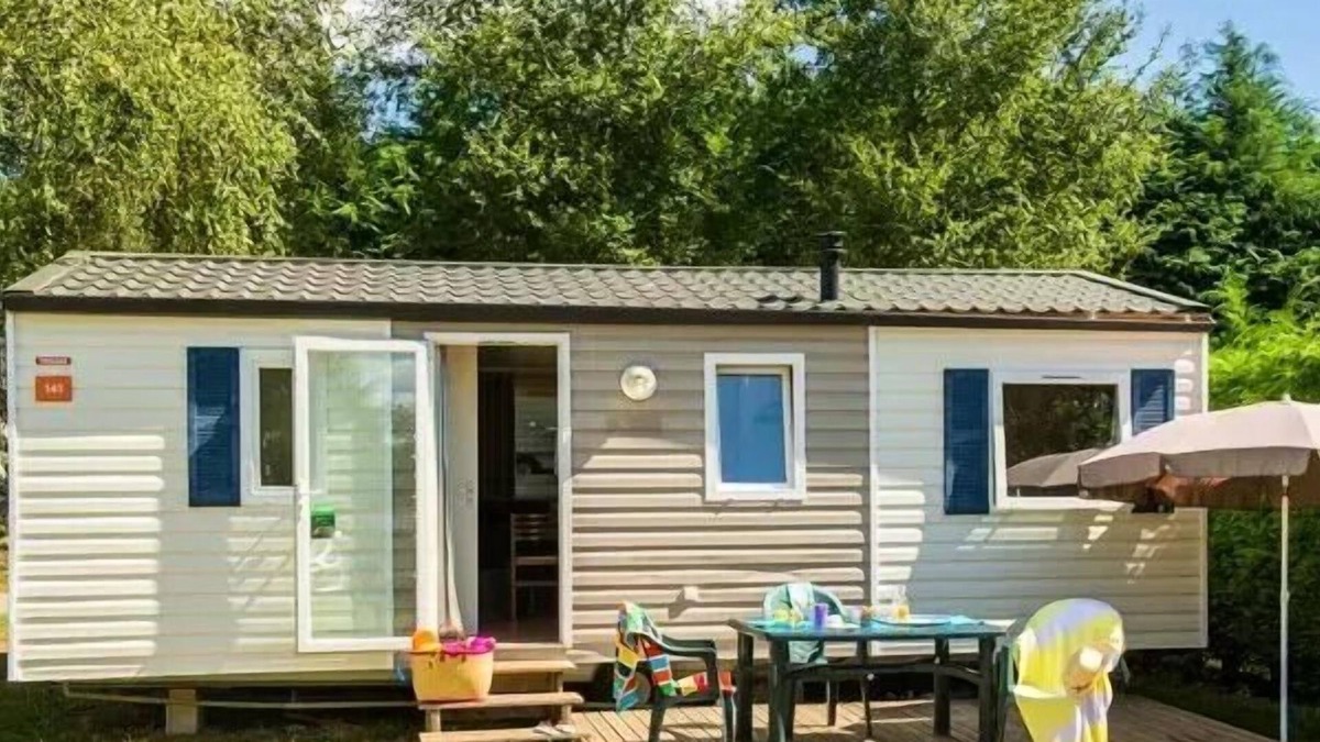 Saint-Amans-des-Cots House | Campsite Domaine des Tours* - Classic XL 4-room mobile home for 6 people