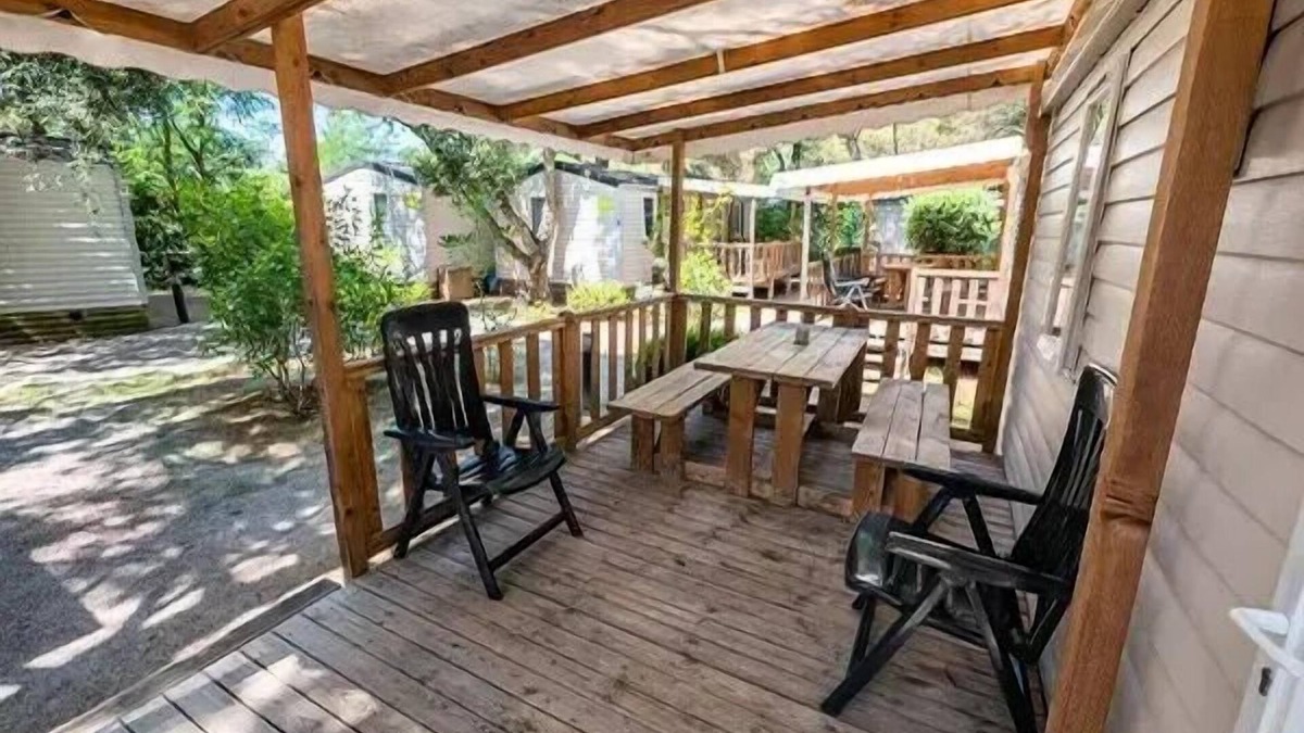 Saint-Amans-des-Cots House | Campsite Domaine des Tours* - Comfort XL 3-room mobile home for 4 people