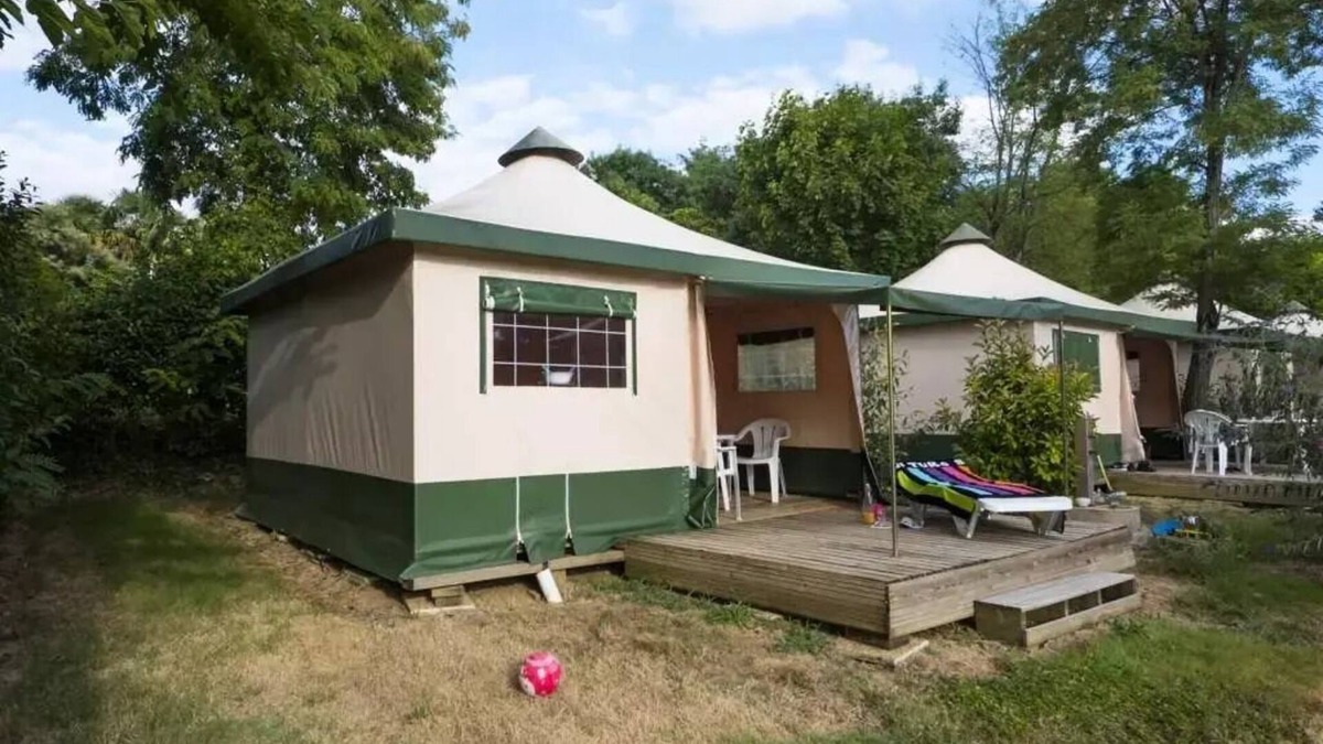 Mazeres House | Campsite La Bastide* - Cyrus 3 Piece Furnished Tent 4 People Without Bathroom