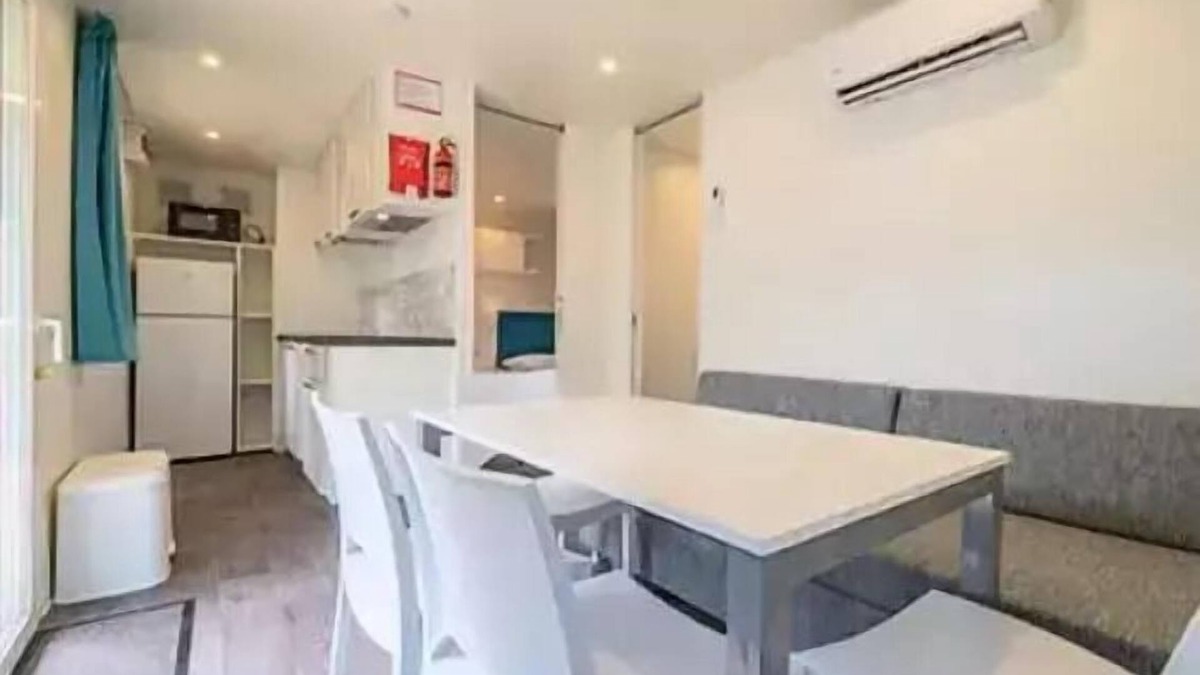 Les Mathes House | Campsite La Pinède* - Premium 3-room mobile home for 4 people Air-conditioned + TV