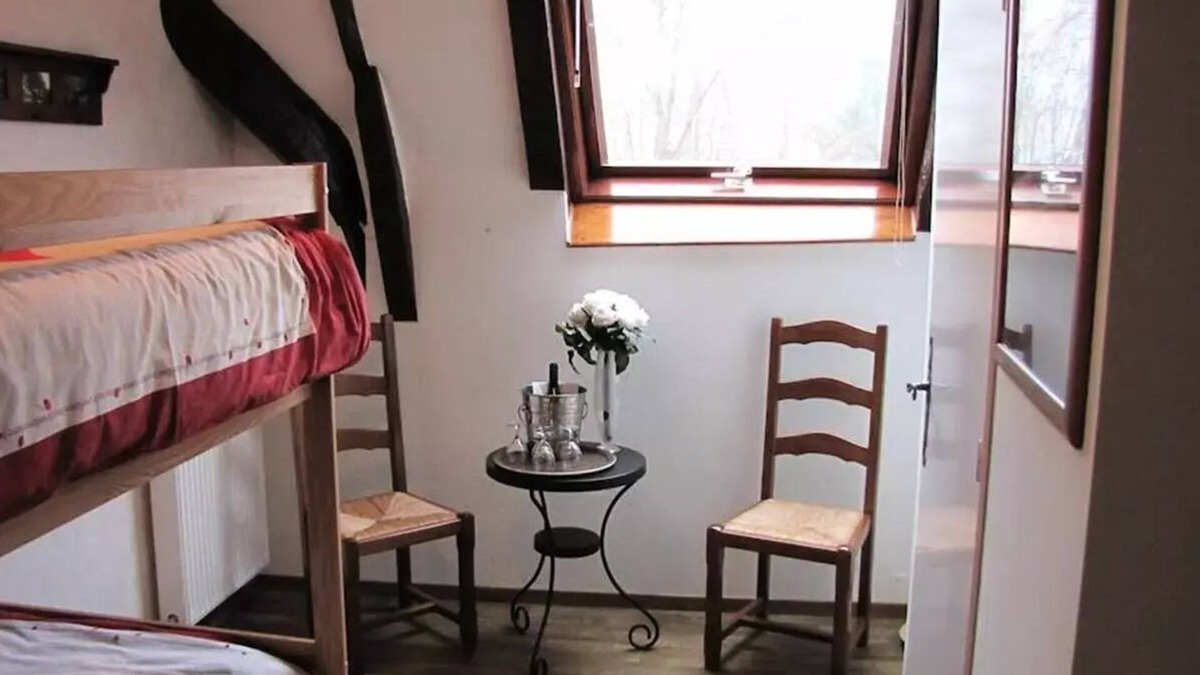 Banes House | Campsite Le Clos de Banes * - Double Room with Bunk Beds
