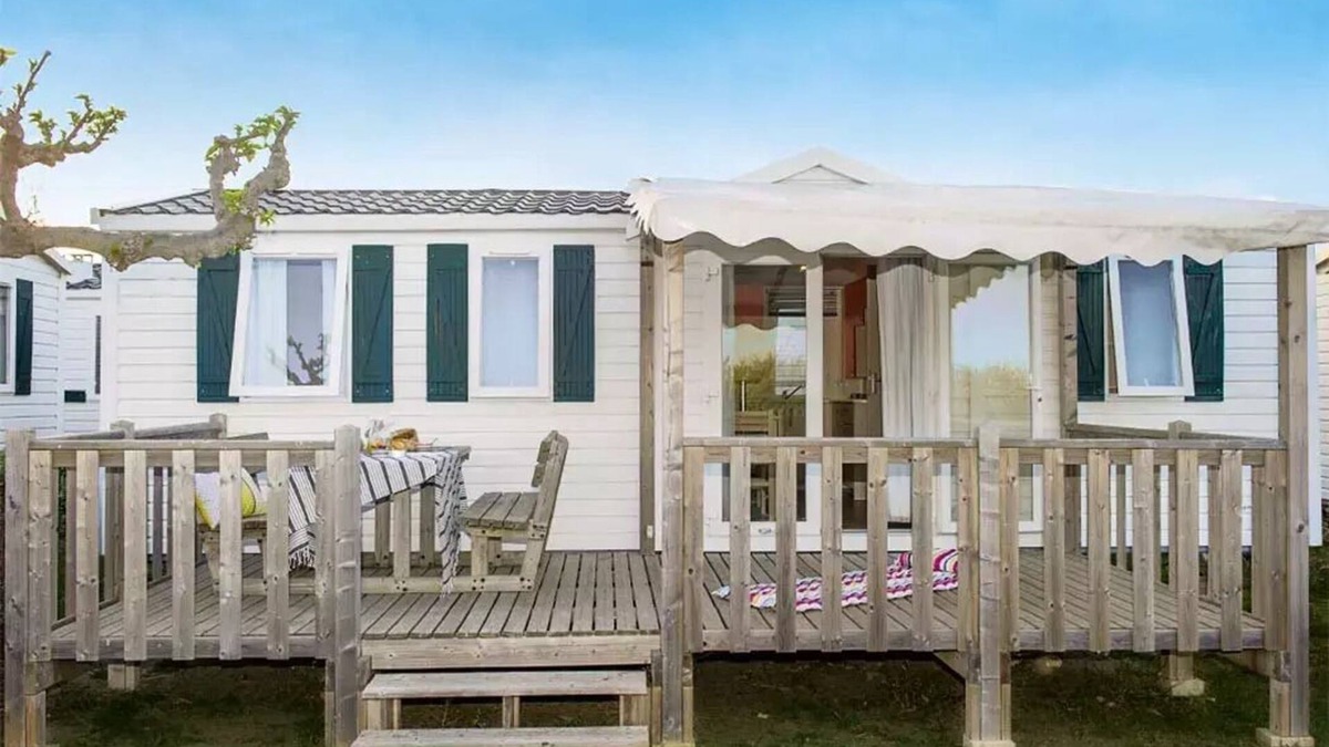Poilly-lez-Gien House | Campsite Les Bois du Bardelet* - Comfort Mobile Home 4 Rooms 6 People Air Conditioned