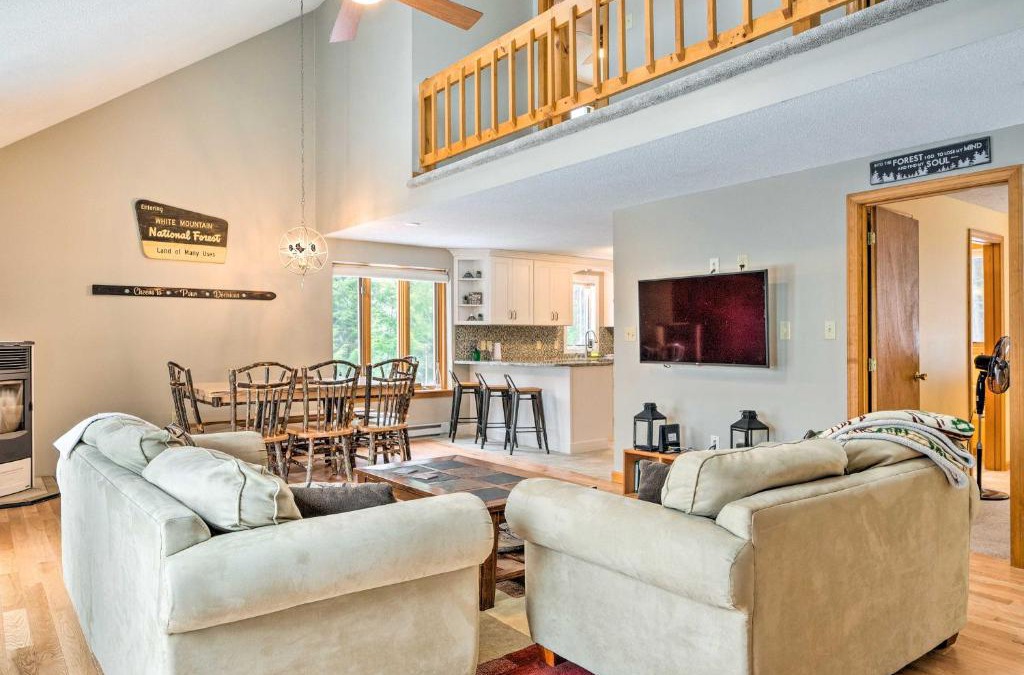 Campton House | Campton Home with Mountain Views Near Trails and Lake