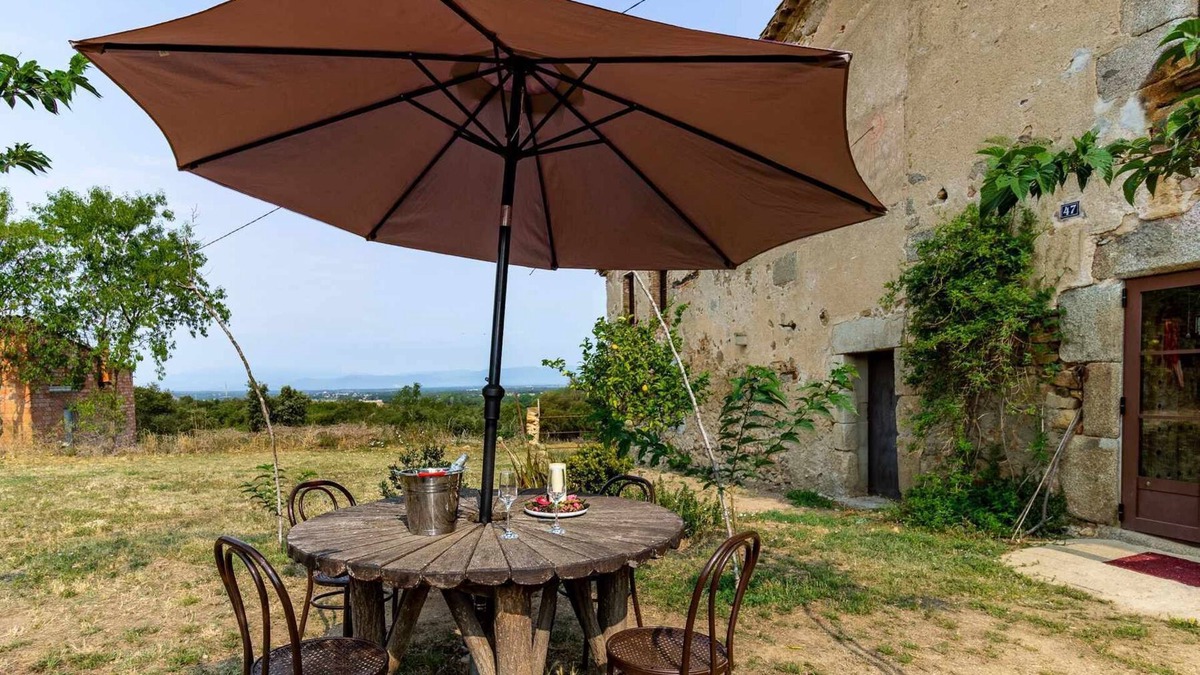 Veinat de Penedes House | Can Camós - Country house close to the Costa Brava