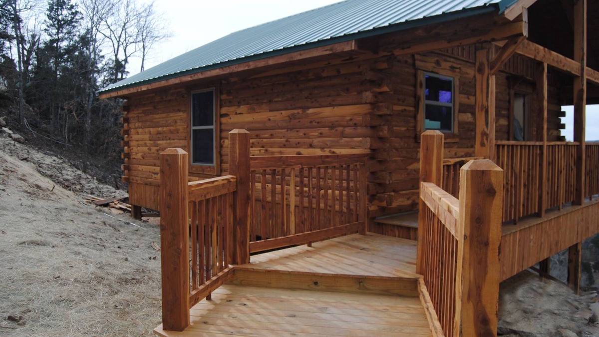 Eureka Springs Cabin | Can-U-Canoe 109 The Trout House Mountain Top Cabin
