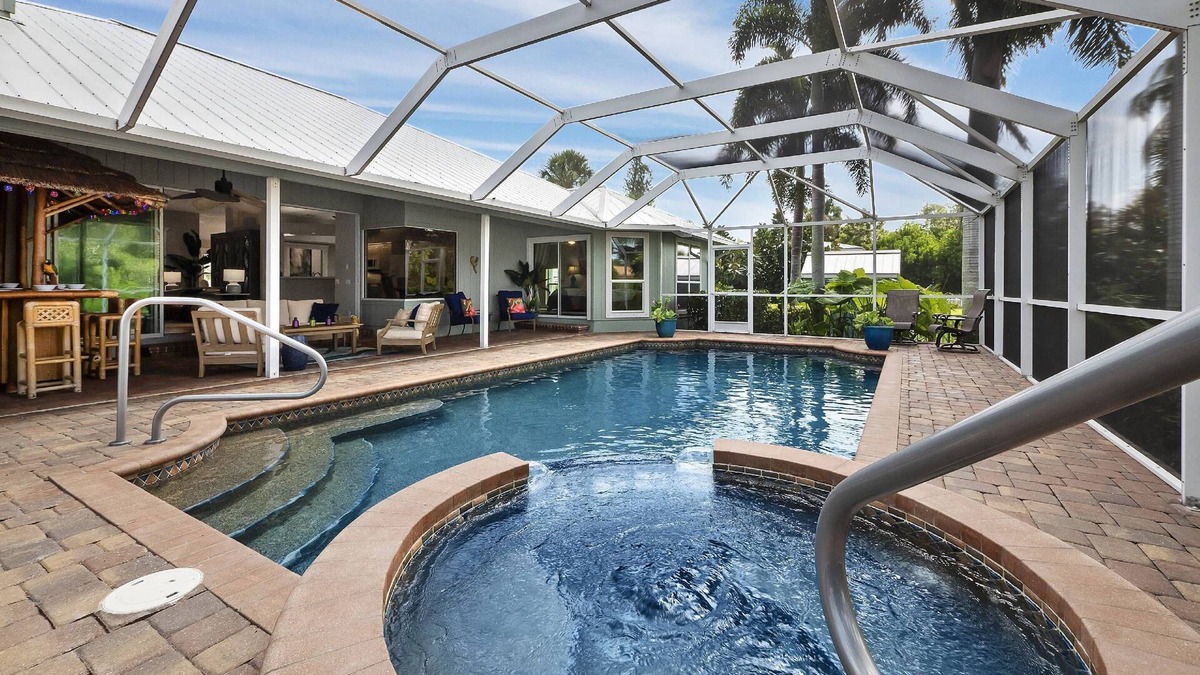 Laurel House | Canal-Front Luxury | Heated Saltwater Pool/Spa | Fishing Dock | Near the Beach!