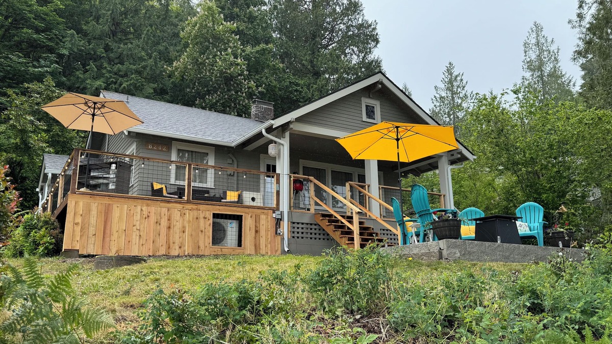 Union House | Canal View Cottage 2BR 1BA, Views of Hood Canal & Olympic Mountains