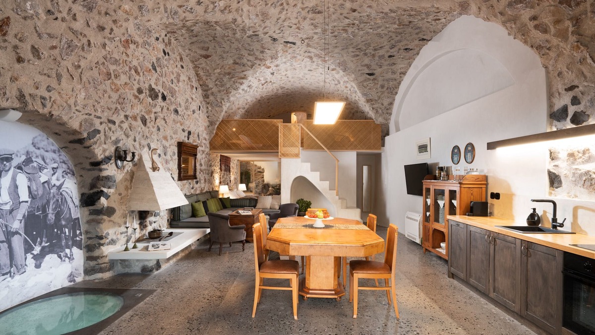 Santorini Villa | Canava Villas #2 with Private Pool @Medieval Village , Santorini