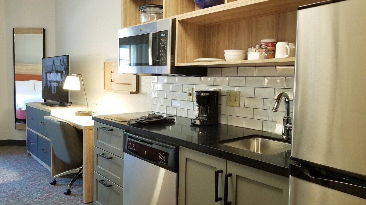 Apex Hotel | Candlewood Suites Apex Raleigh Area by IHG