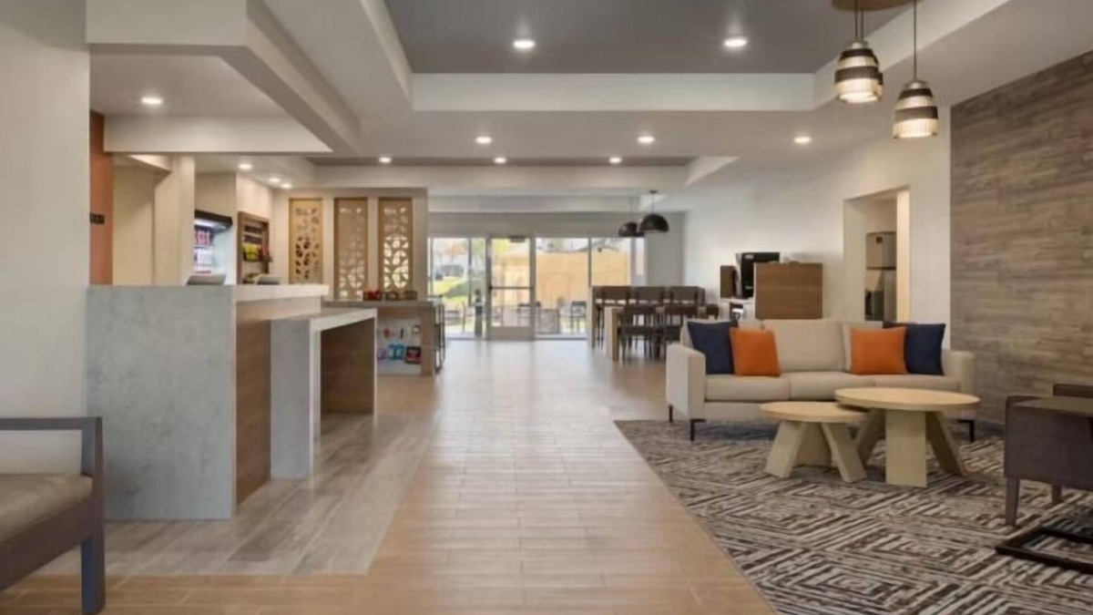 Pittston Hotel | Candlewood Suites Pittston by IHG