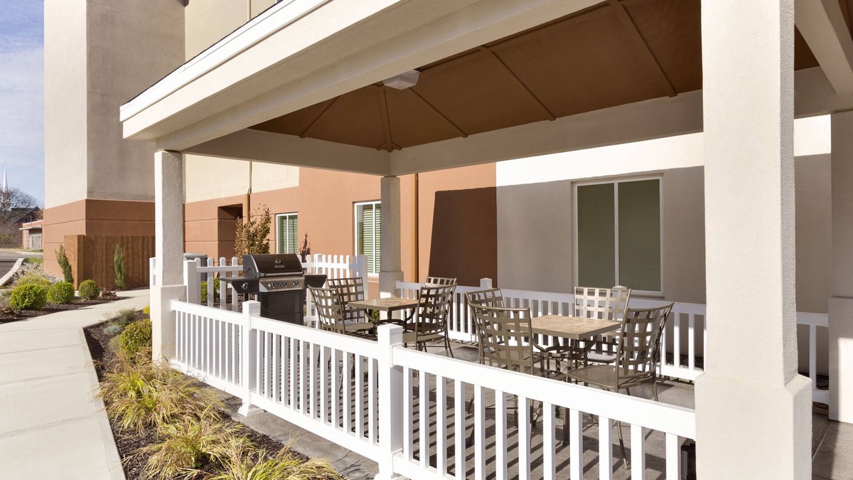 Vestal Hotel | Candlewood Suites Vestal - Binghamton by IHG