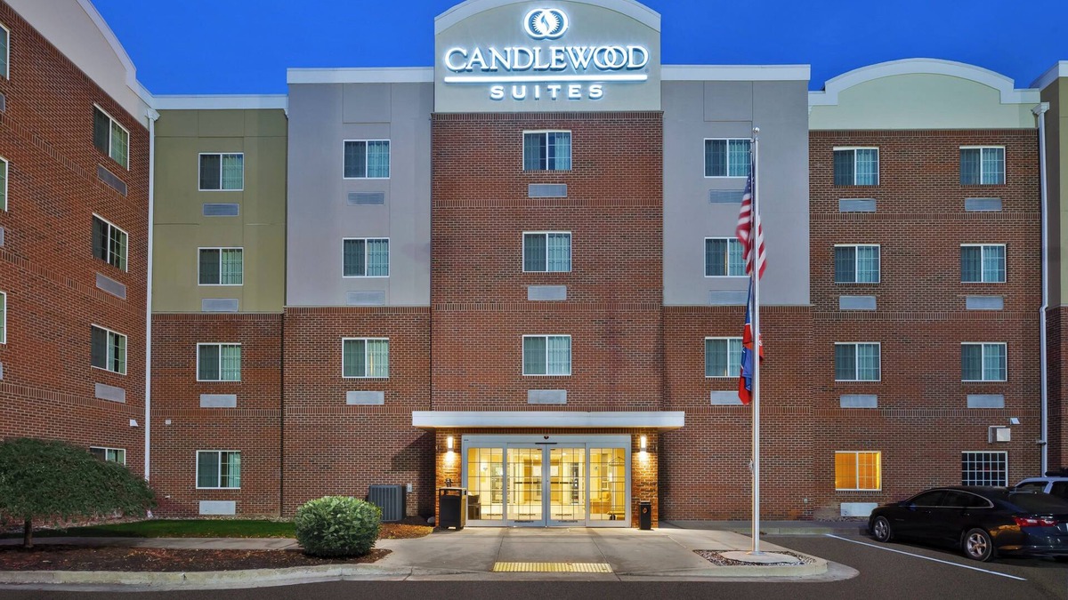Strabane Hotel | Candlewood Suites Washington North by IHG