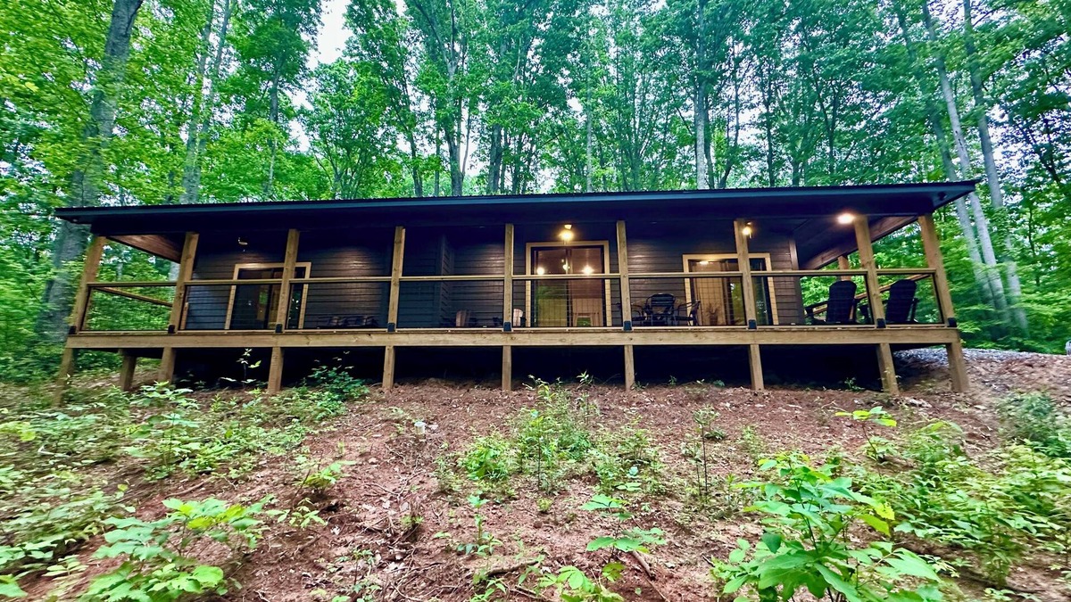 Unaka Cabin | Candy Mountain cabinnNature lovers paradise