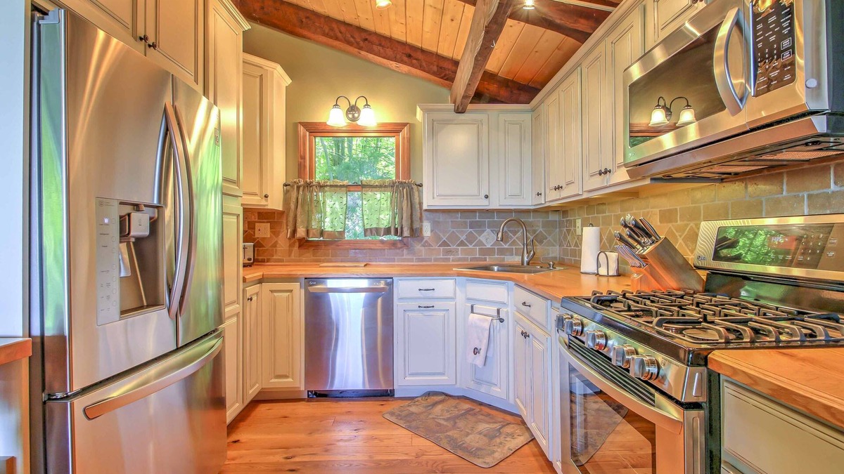 Franconia House | Cannon Mtn Family Retreat w/Deck, Close to Hiking