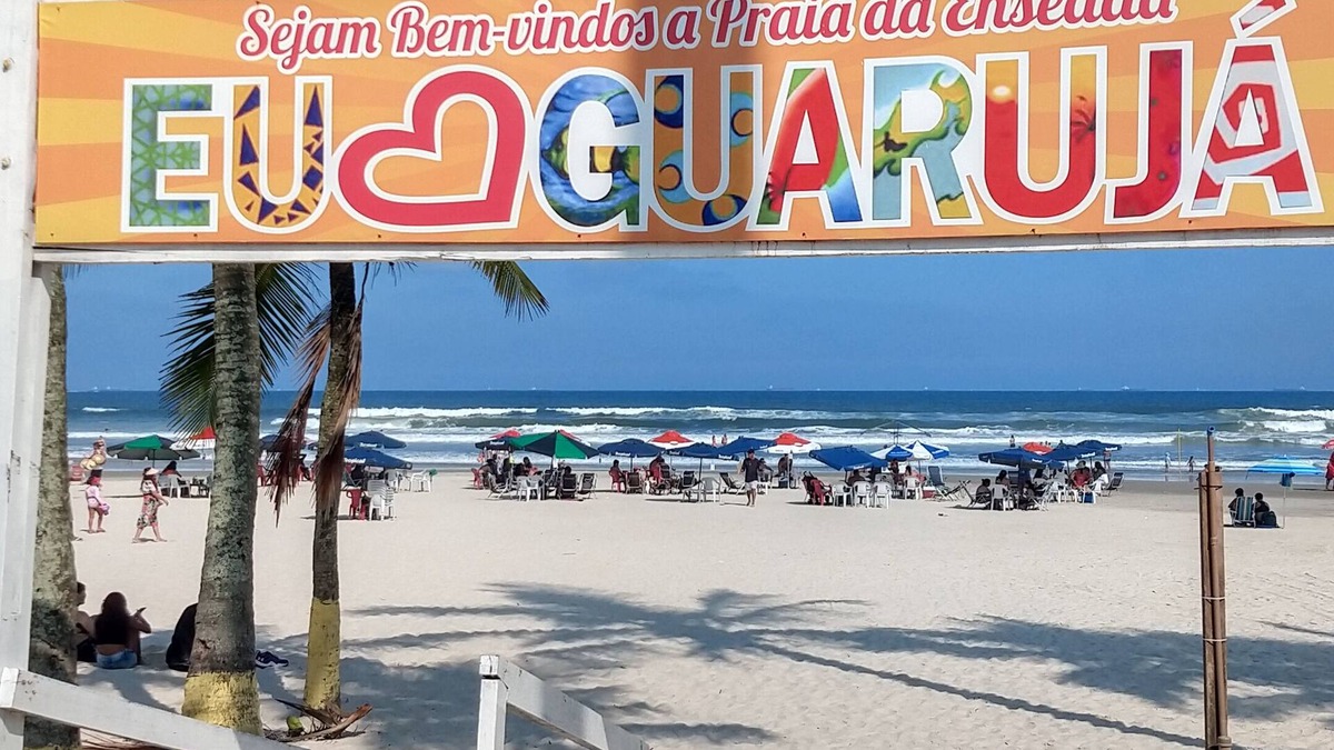Jardim Sao Miguel Apartment | Cantinho da Felicidade, AP pé na Areia há 01 Quadra da Praia Enseada no Guarujá