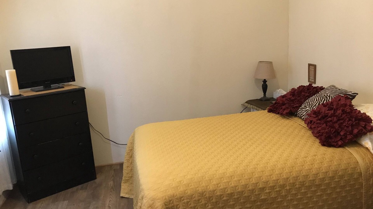 Whites City Bed & Breakfast | Canyon Casitas-Bethlehem Cabin