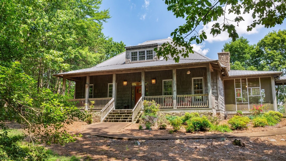Mentone Cottage | Canyon Hideaway Cottage - Secluded 2 Acres! Swing Bed & FP on Screened Porch