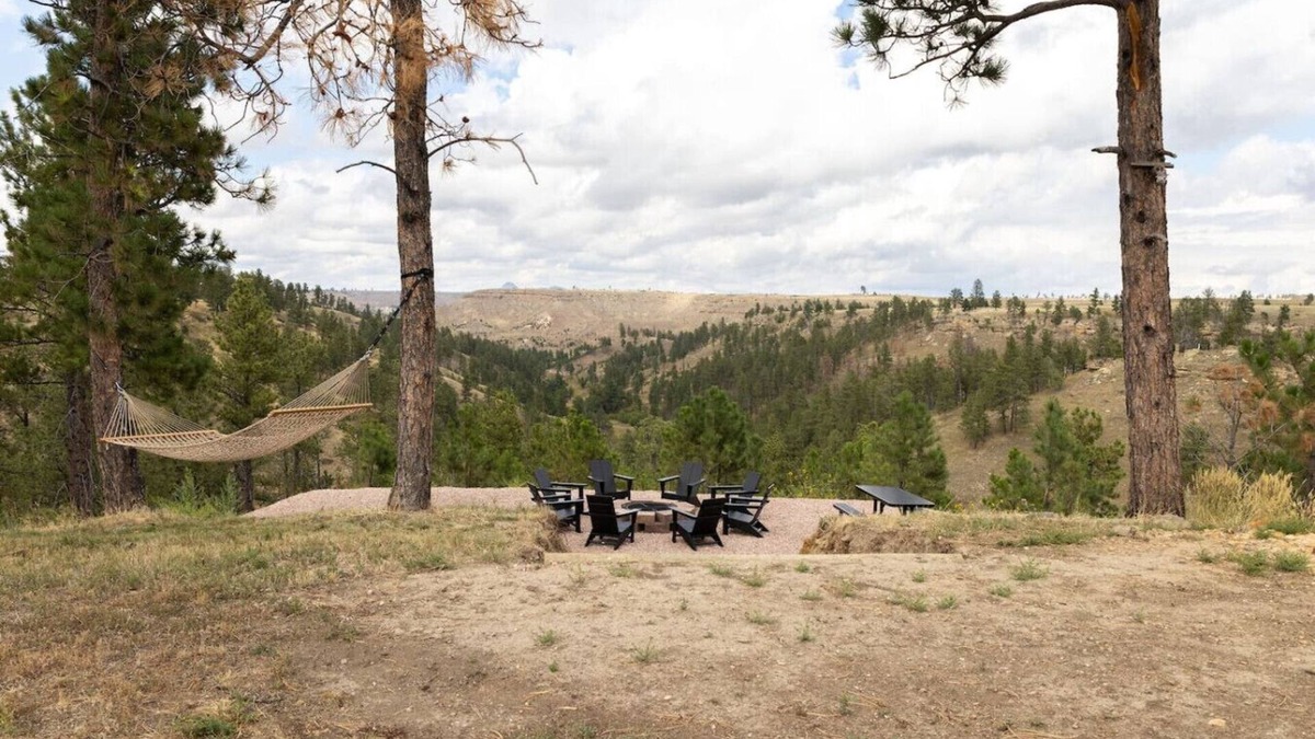 Moorcroft Apartment | Canyon Hideout at Devils Tower
