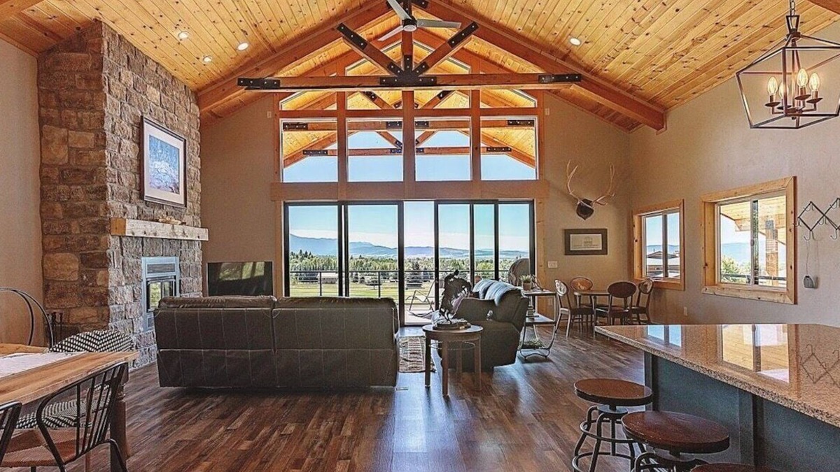 Star Valley Ranch House | Canyon Pines Retreat ⁓Fits large families ⁓Hot Tub ⁓ On Golf Course ⁓ Mtn Views