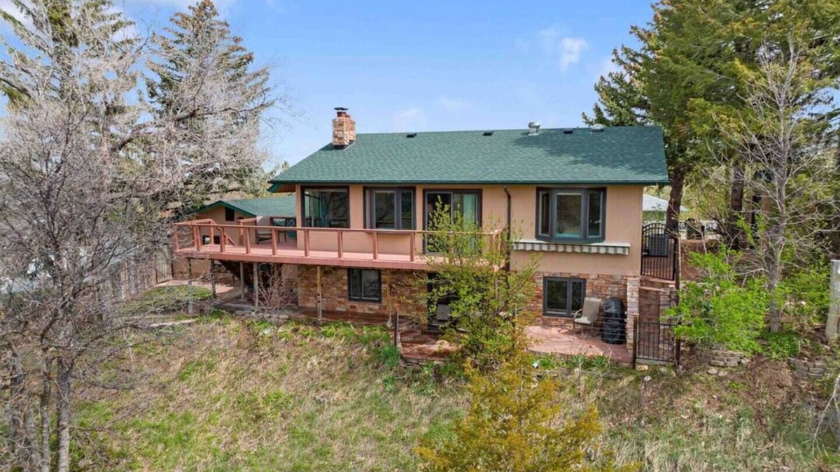 Spearfish House | Canyon View Getaway with Hot Tub