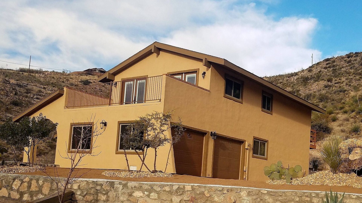 Alamogordo House | Canyon Vista Home, exclusive neighborhood with magnificent views of White Sands
