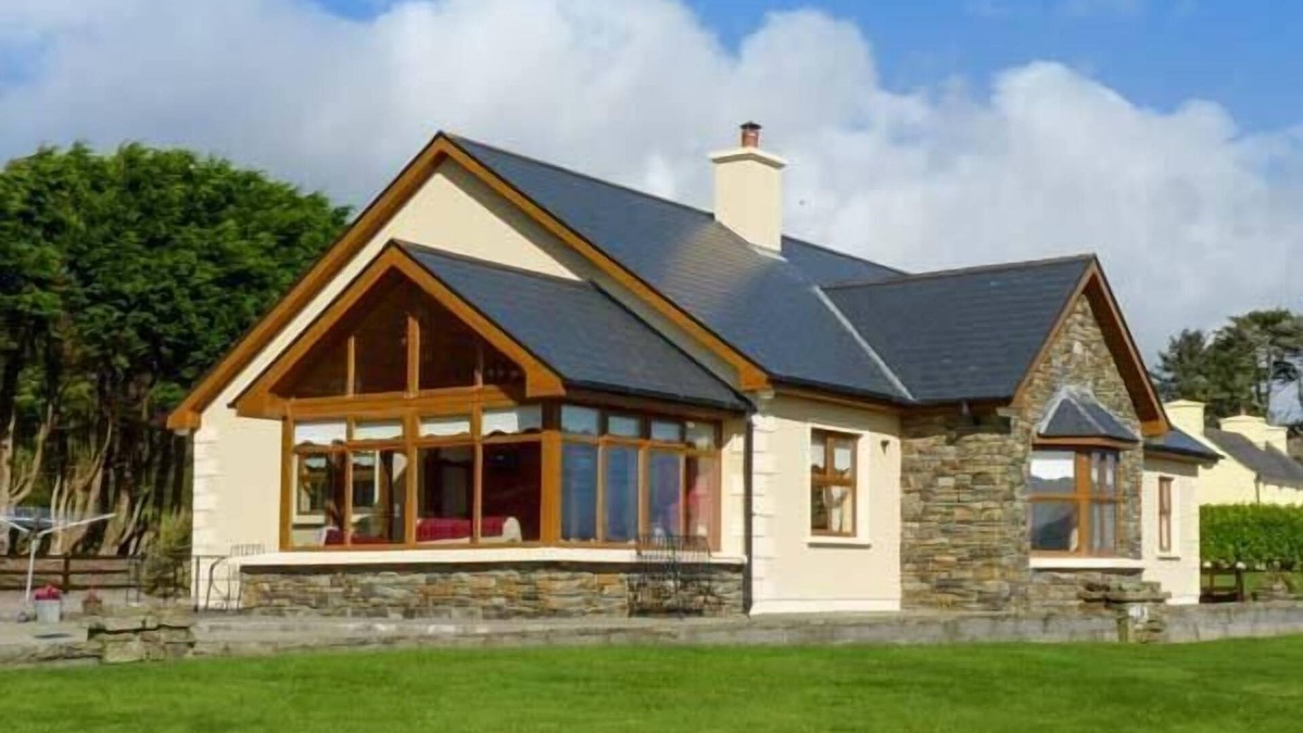 Kilcrohane Cottage | CAOLA NUA, family friendly, with a garden in Kilcrohane, County Cork