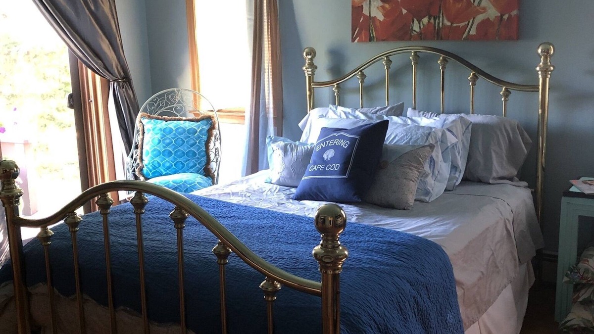 Sagamore House | Cape Cod Canal Great Experience - Private Room and Bath - Great views