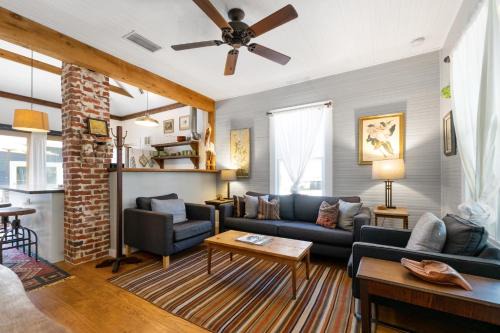 Lighthouse Park House | Cape Keepers Cottage - Lighthouse Park