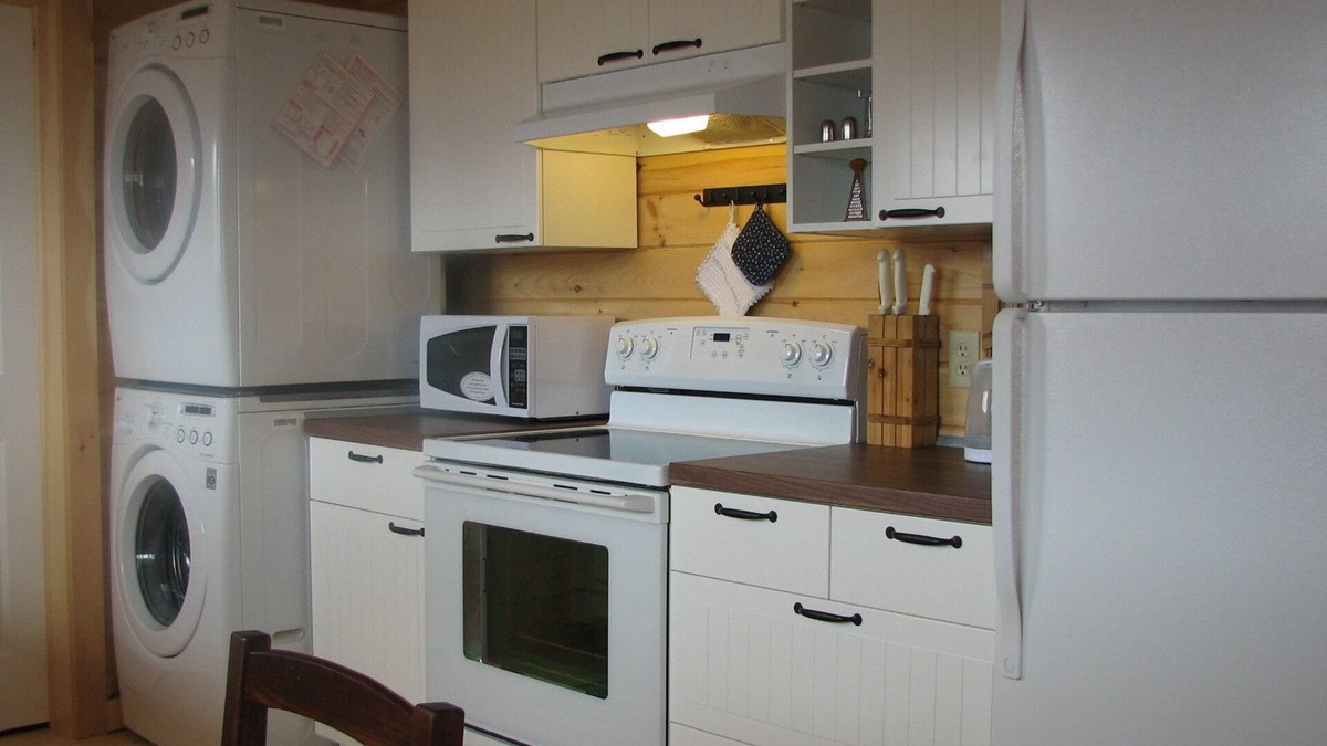 Parrsboro Cottage | Cape Split View Cottages