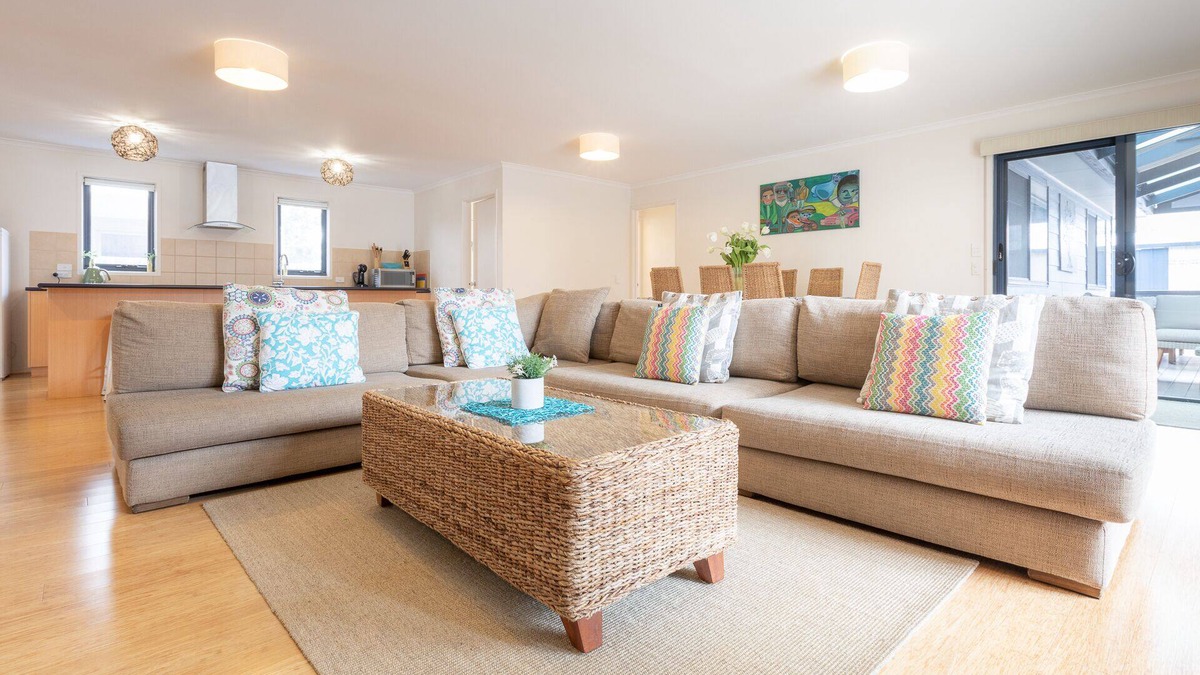 Cape Woolamai House | Cape Woolamai Family Beach House (Sleeps 16)