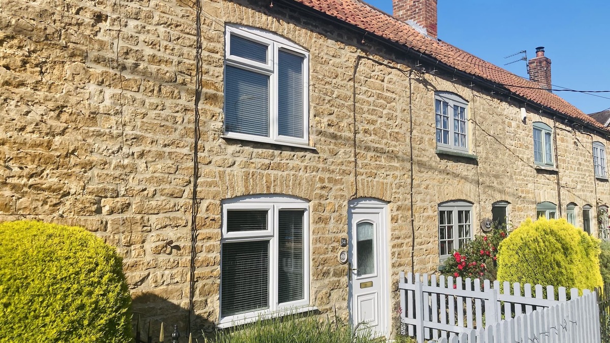 Branston Cottage | Capella Cottage, 2 Bedroom, Sleeps 4