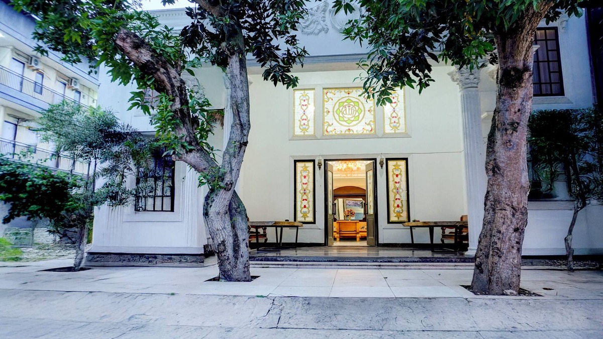 West Cirebon Hotel | Capital O 94491 Family Homestay
