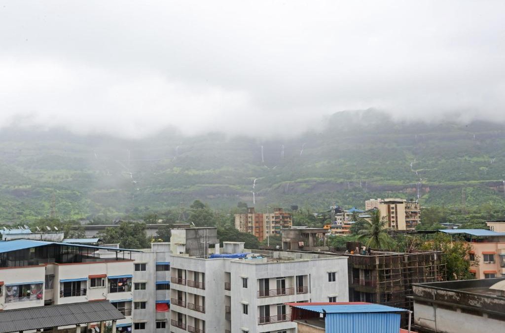 Khopoli Hotel | Capital O Hotel Samrat Palace