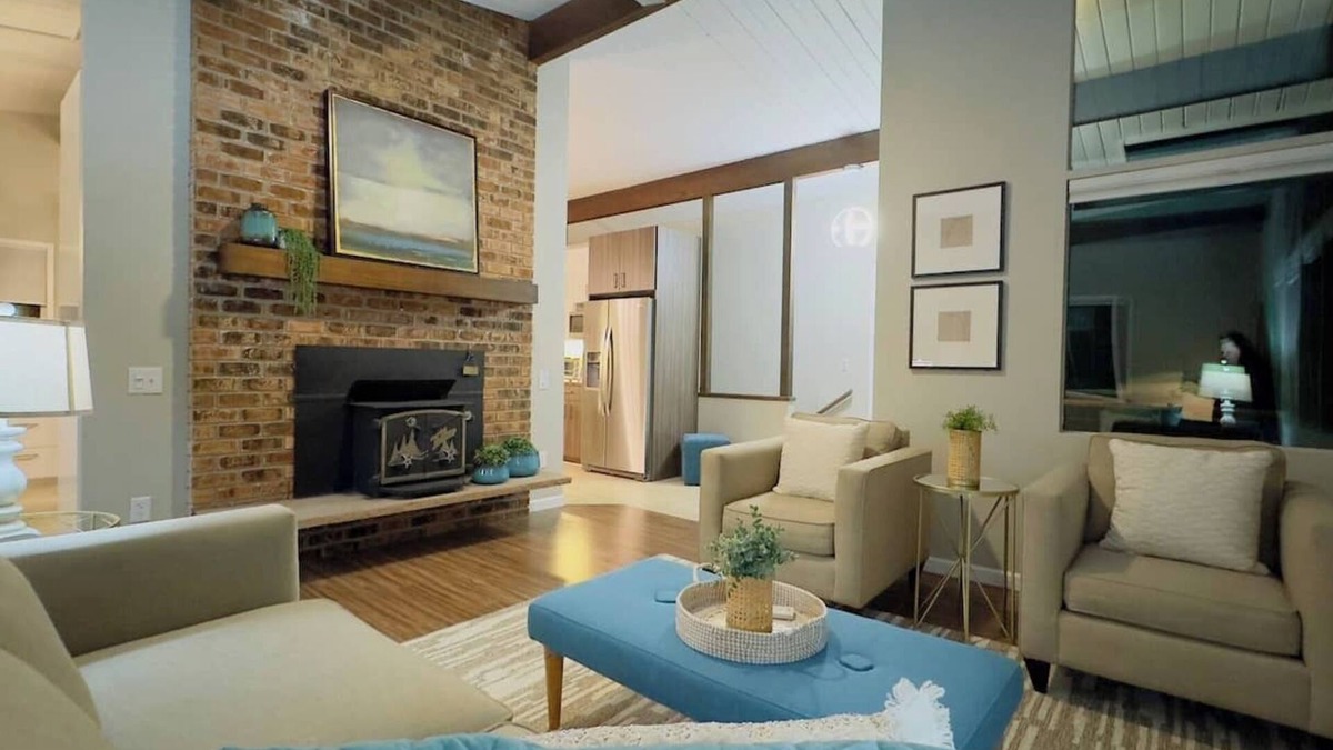 Tumwater House | Capitol View Hot Tub Sleeps 10!