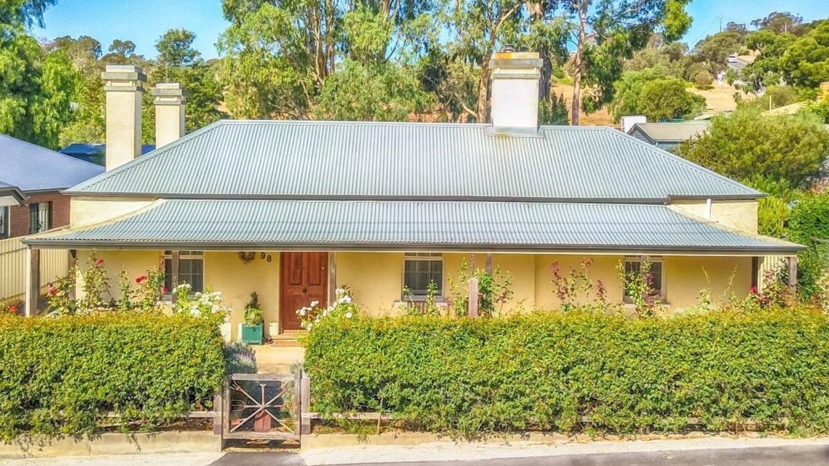 Penrice Bed & Breakfast | Capt'n Rodda's Cottage