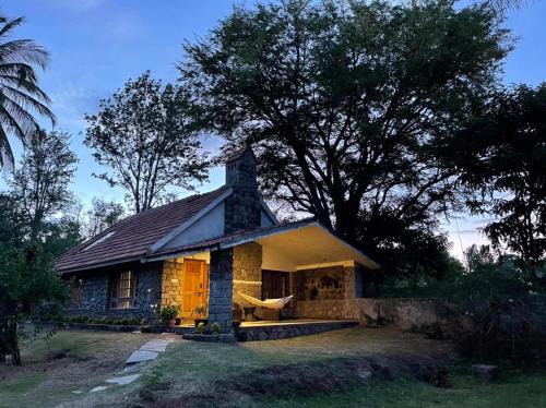 Masinagudi Bed & Breakfast | Captain's Cabin