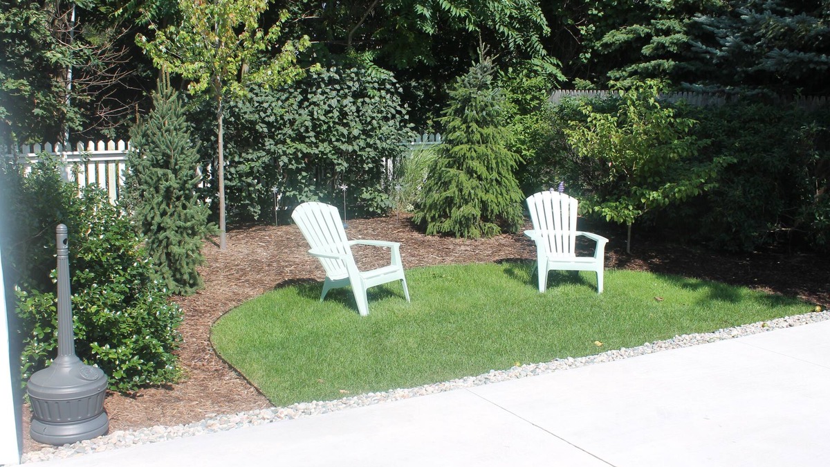 Grand Haven Cottage | Captain's Cottage Suites