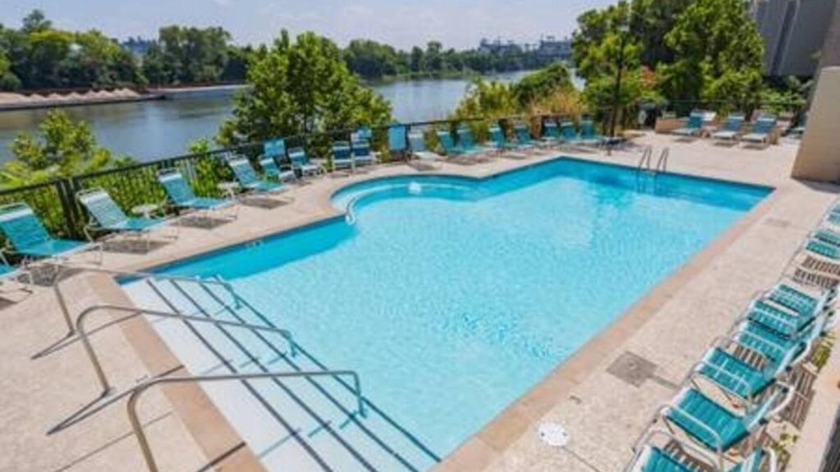 East Bank Condo | Captain's Quarters Riverfront #2