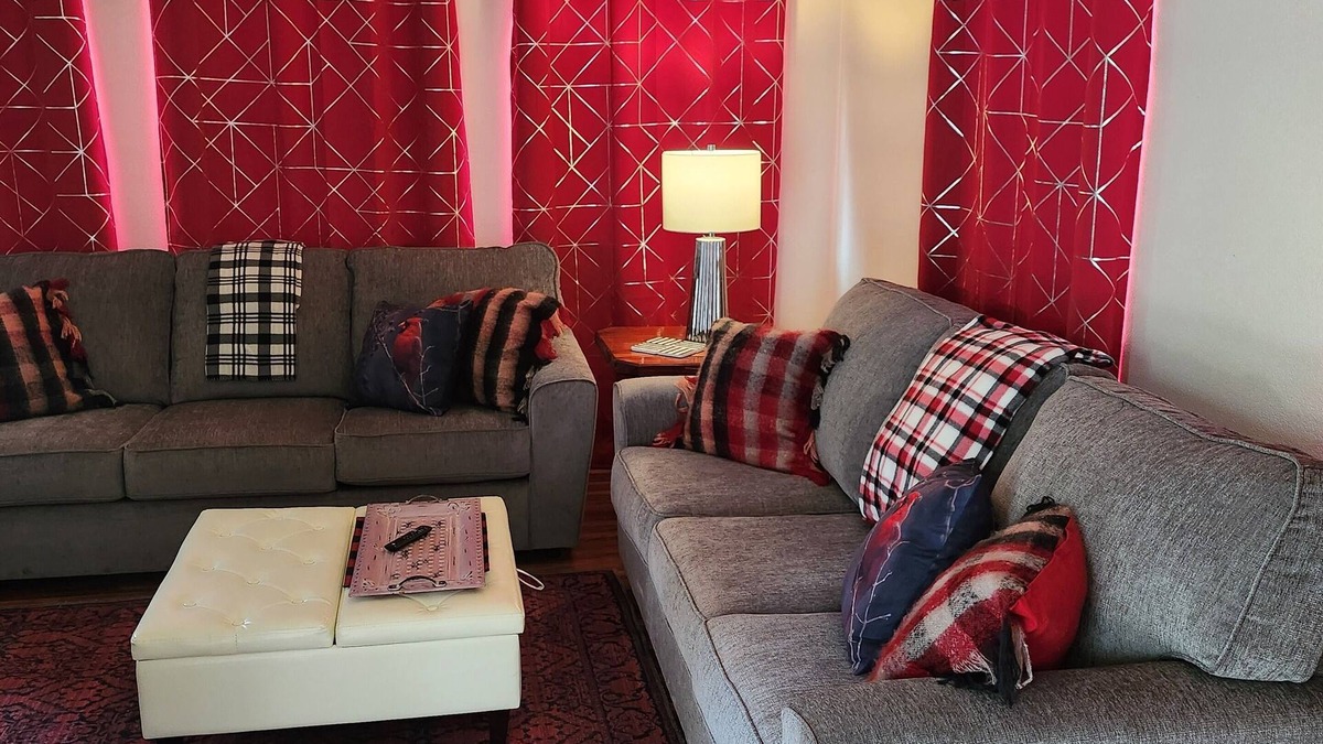 Cayuga Cottage | Cardinal Cottage on the lake with beautiful views!
