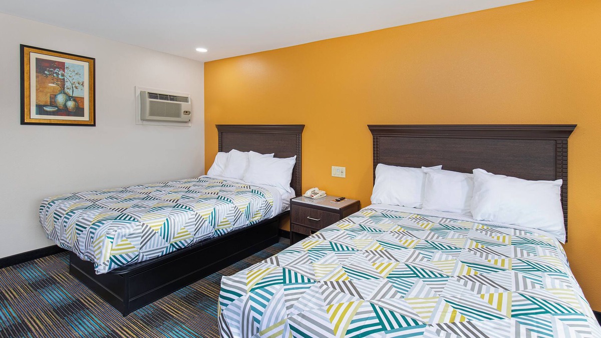 Bowling Green Hotel | Cardinal Motel