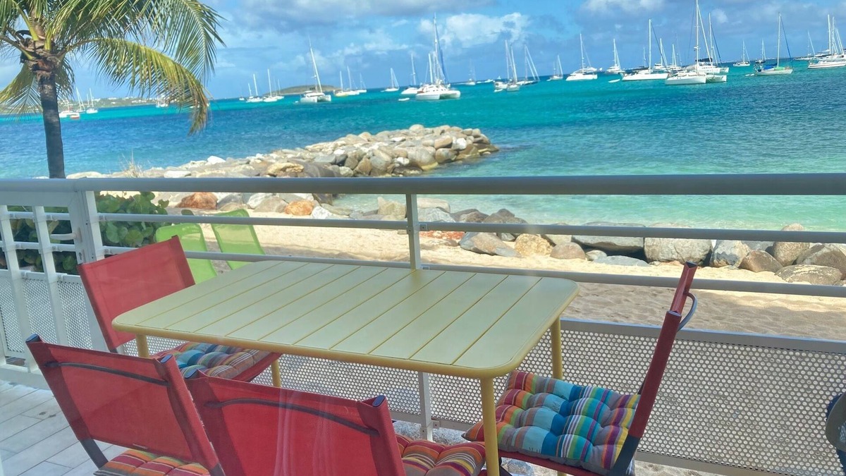 Marigot Apartment | Caribbean paradise condo 2-bedroom on beach dream from € 763/W 5 pax maximum