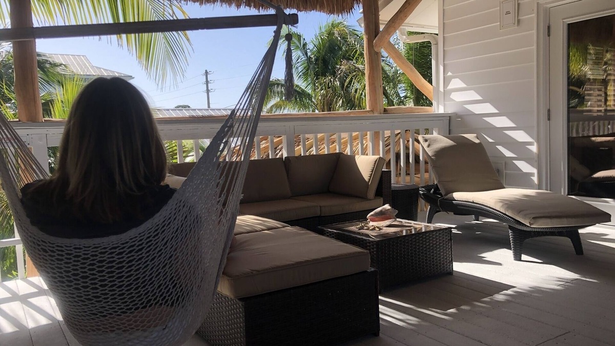 Englewood Apartment | Caribbean Tiki Hut relaxation. Enjoy the Islands & Boca Grande without the costs