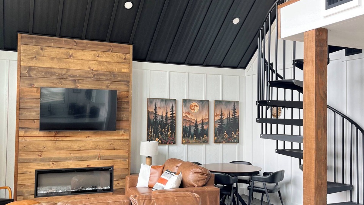 Steelville Cabin | Caribou Cabin