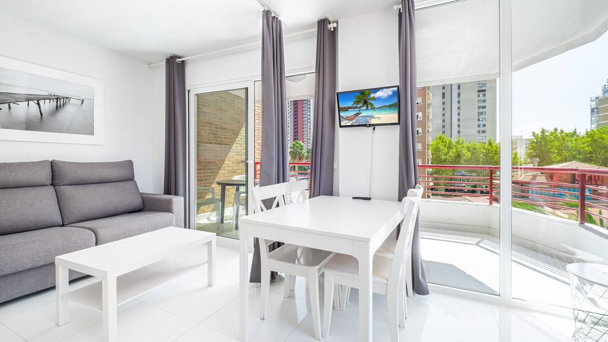 Benidorm Apartment | Carlos V 2-A